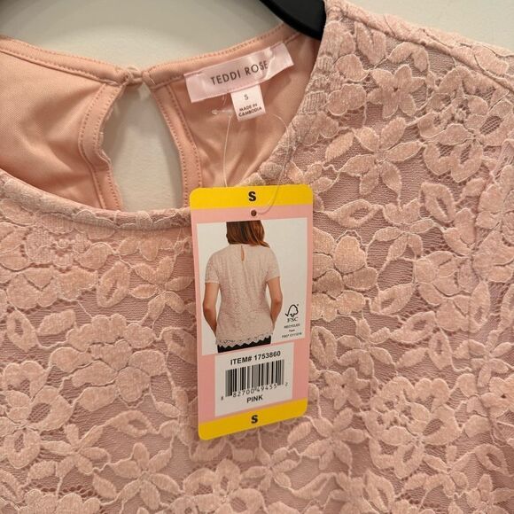 Teddy Rose Women's Lacy Keyhole Top, Pink, NEW - Picture 6 of 6